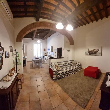 Appartement Onda Blu - Bilocale Con Aria Condizionata A Due Passi Dal Castello E Dal Torrione E Rivellino à Piombino Extérieur photo
